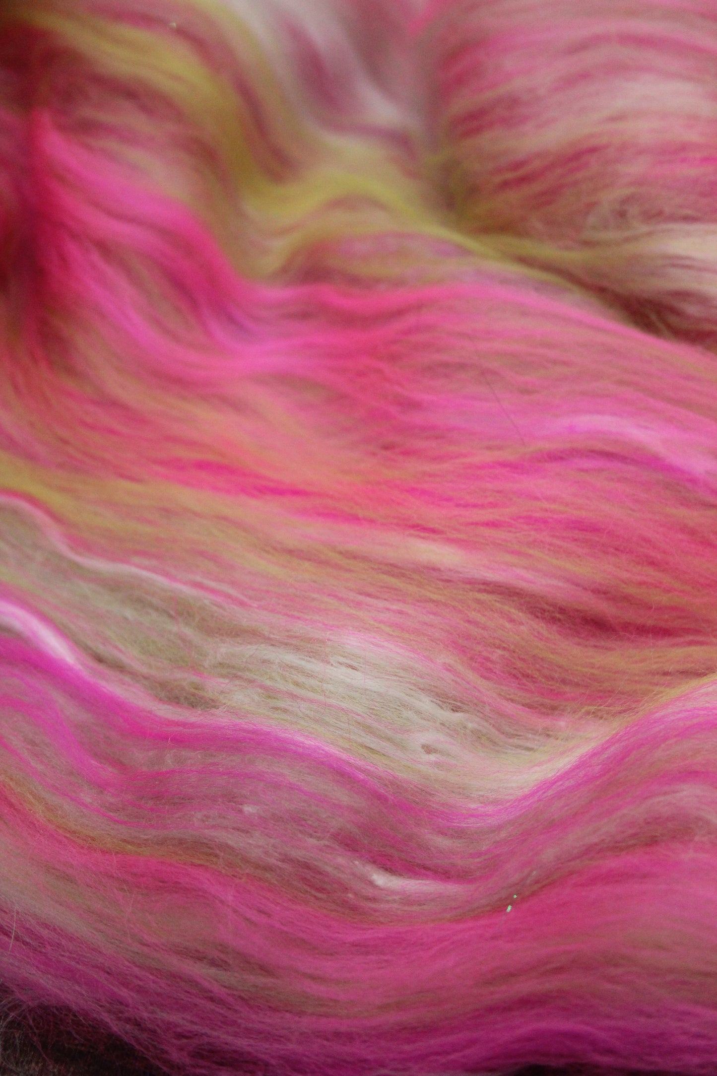 Merino Art Batt  - Pink Green  - 68 grams 2.3 oz - Wool for felting, spinning and weaving