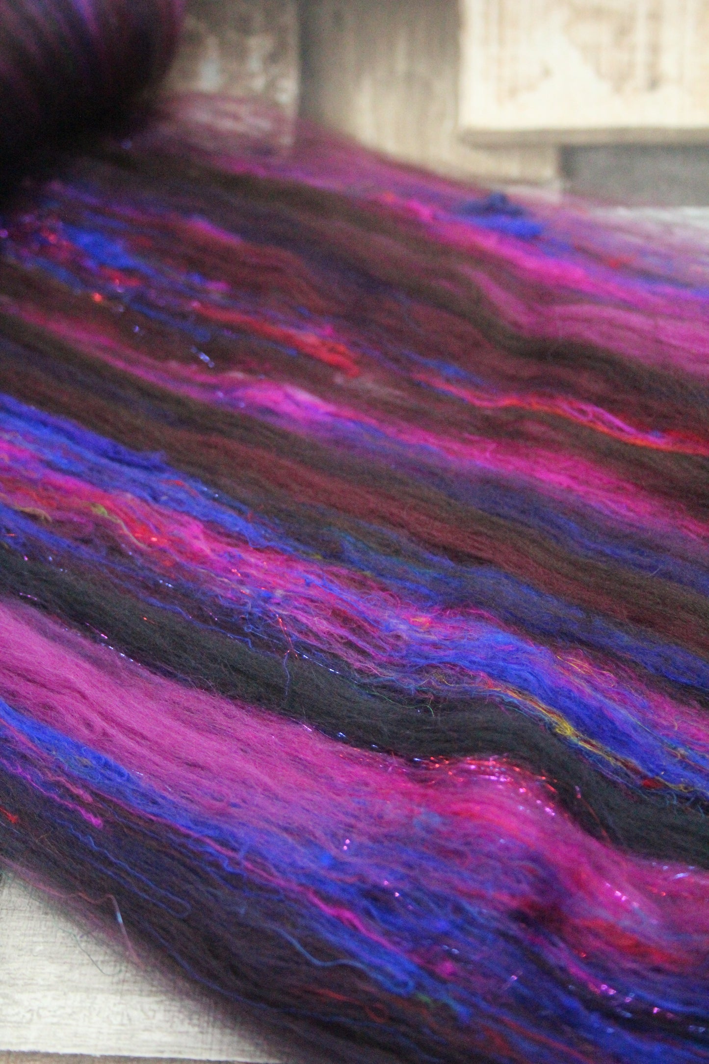 Merino Art Batt  - Black Brown Burgundy - 47 grams 1.6 oz - Wool for felting, spinning and weaving