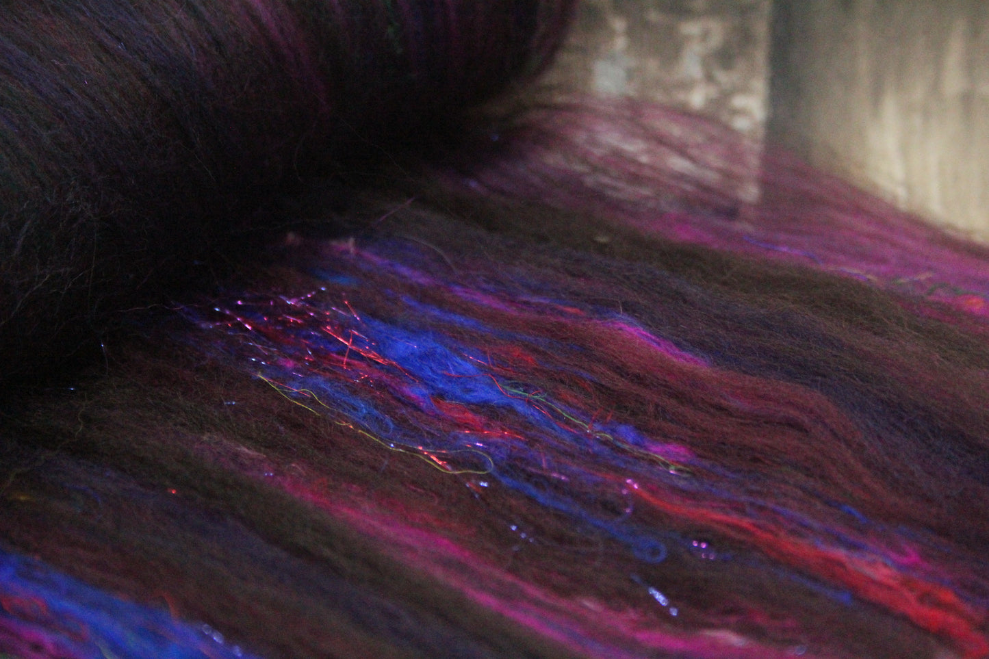 Merino Art Batt  - Black Brown Burgundy - 47 grams 1.6 oz - Wool for felting, spinning and weaving