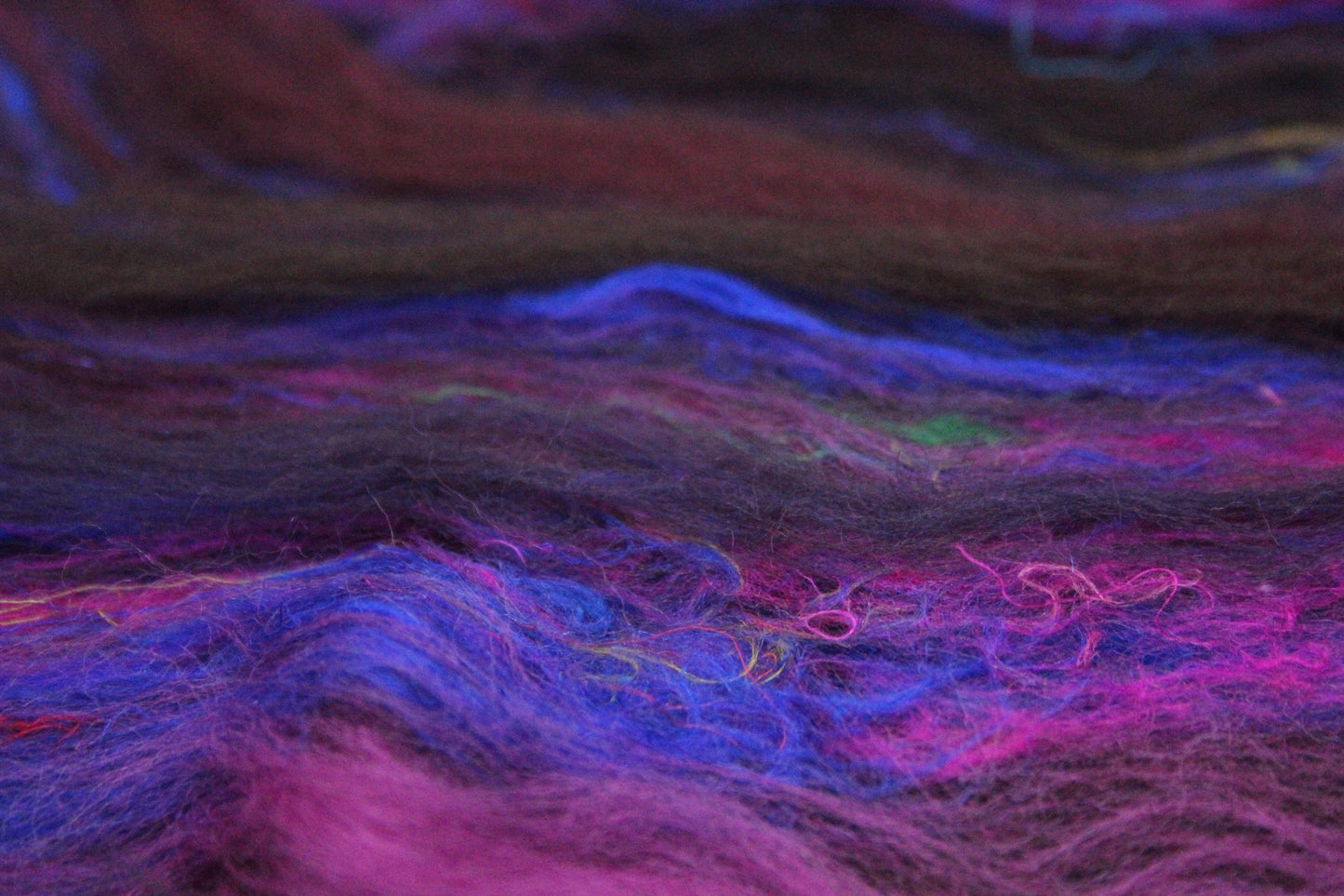 Merino Art Batt  - Black Brown Burgundy - 47 grams 1.6 oz - Wool for felting, spinning and weaving