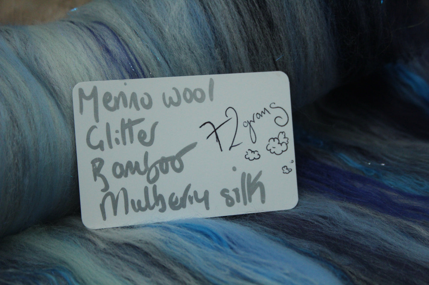 Merino Art Batt  - Blue White - 72 grams 2.5 oz - Wool for felting, spinning and weaving