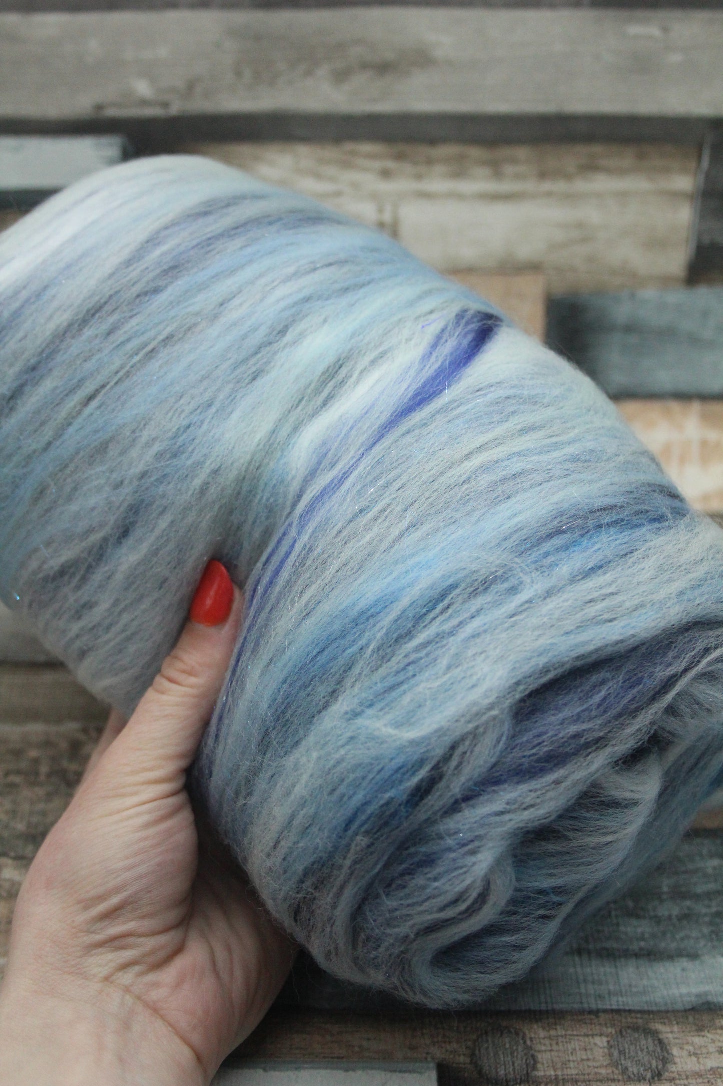Merino Art Batt  - Blue White - 72 grams 2.5 oz - Wool for felting, spinning and weaving