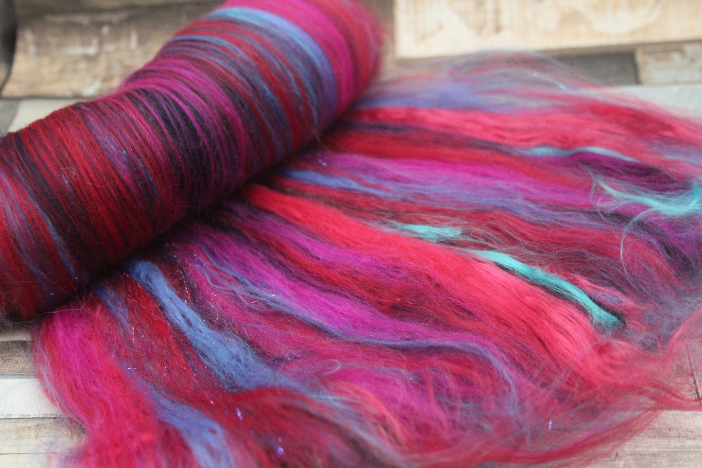 Merino Art Batt  - Red Purple Pink -  67 grams 2.3 oz - Wool for felting, spinning and weaving