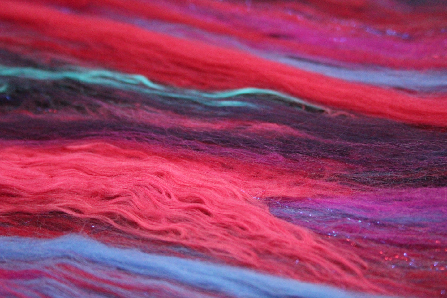 Merino Art Batt  - Red Purple Pink -  67 grams 2.3 oz - Wool for felting, spinning and weaving