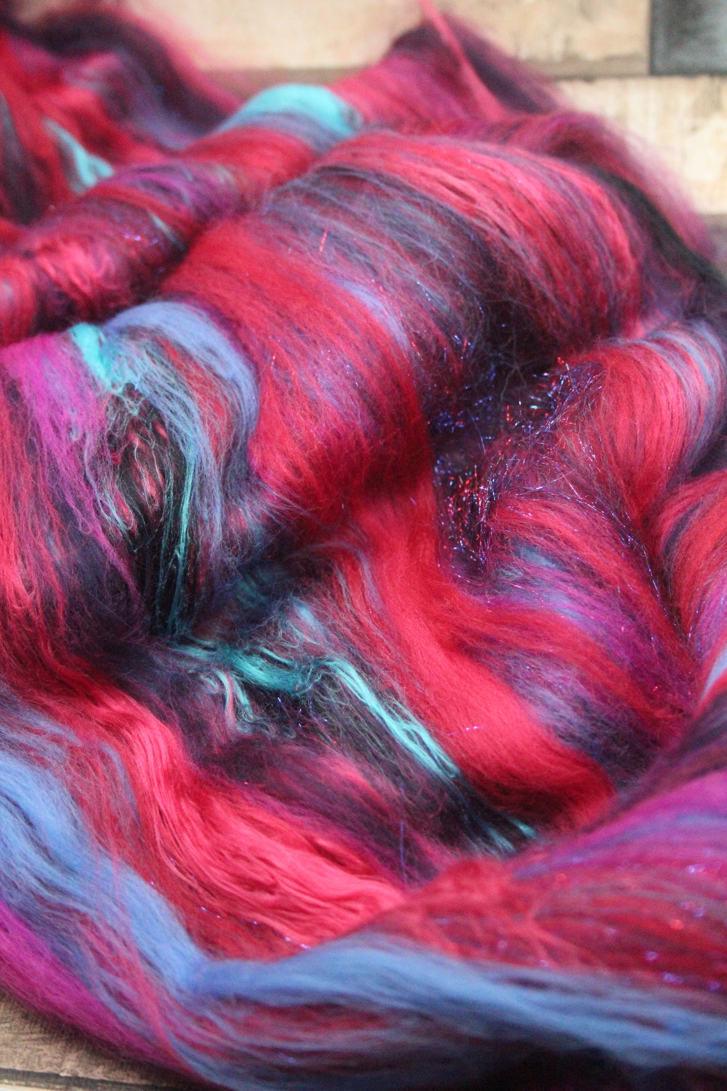 Merino Art Batt  - Red Purple Pink -  67 grams 2.3 oz - Wool for felting, spinning and weaving