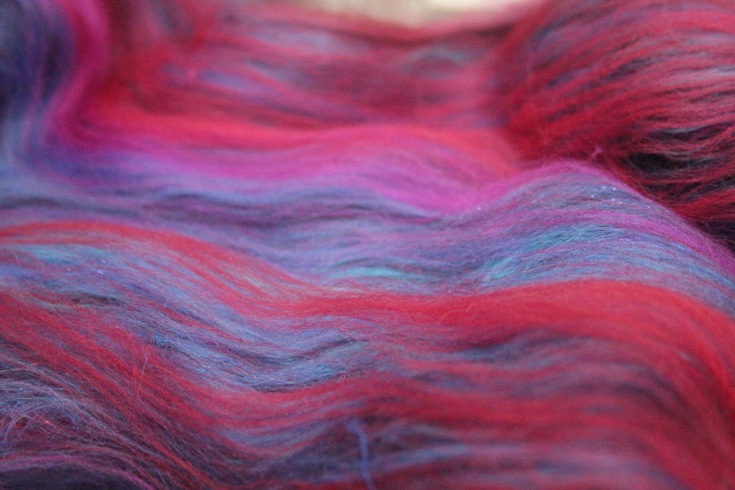 Merino Art Batt  - Red Purple Pink -  67 grams 2.3 oz - Wool for felting, spinning and weaving