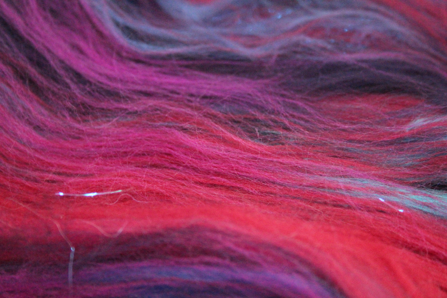 Merino Art Batt  - Red Purple Pink -  67 grams 2.3 oz - Wool for felting, spinning and weaving