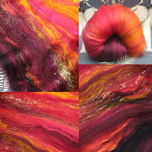Merino Art Batt  - Orange Red Damson - Gradient - 60 grams 2.1 oz - Wool for felting, spinning and weaving