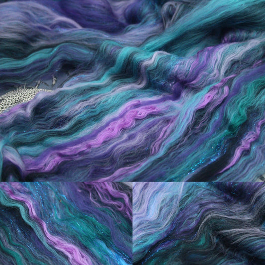 Supersoft Merino Art Batt - Blue Purple Black - 30 grams 1 oz - Wool for felting, spinning and weaving