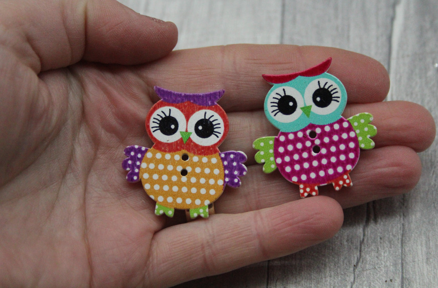2 x Wooden owl buttons